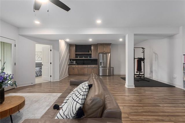 404 NE Pavilion Drive, Grain Valley, MO 64029