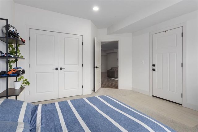 404 NE Pavilion Drive, Grain Valley, MO 64029