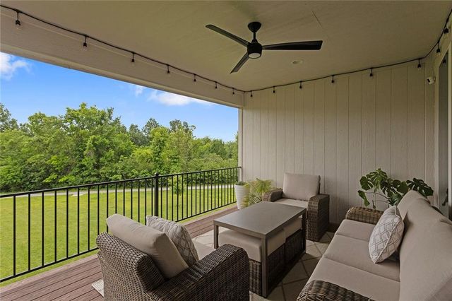 404 NE Pavilion Drive, Grain Valley, MO 64029