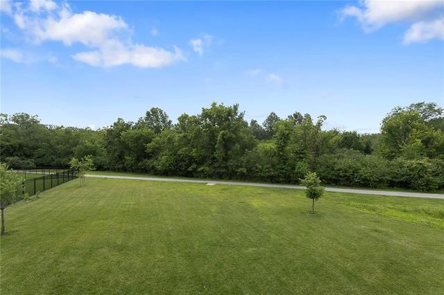 404 NE Pavilion Drive, Grain Valley, MO 64029