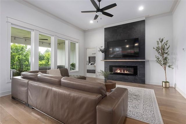 404 NE Pavilion Drive, Grain Valley, MO 64029