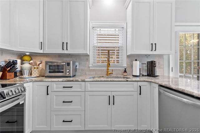 8422 Foxtrail Drive, Fayetteville, NC 28311