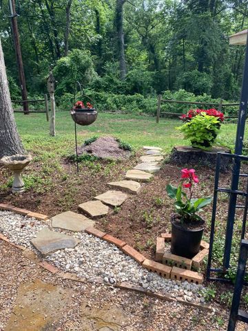 10447 Hancock Rd, Tyler, TX 75707