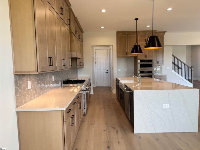 102 Birch Horizon Avenue, Simpsonville, SC 29681