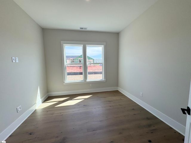 102 Birch Horizon Avenue, Simpsonville, SC 29681