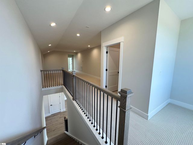 102 Birch Horizon Avenue, Simpsonville, SC 29681