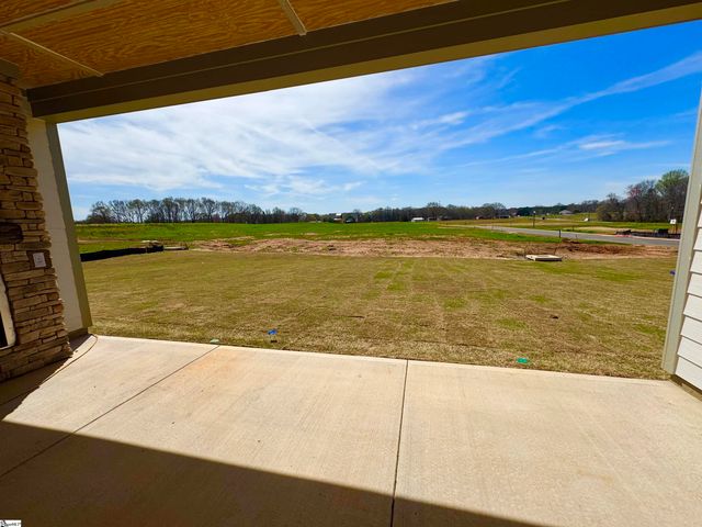 102 Birch Horizon Avenue, Simpsonville, SC 29681