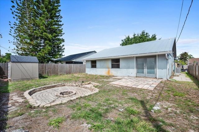 5962 SE Wilsie Drive, Stuart, FL 34997