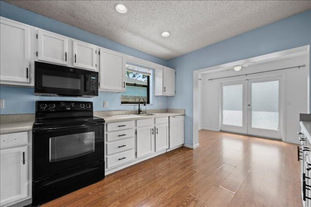 5962 SE Wilsie Drive, Stuart, FL 34997