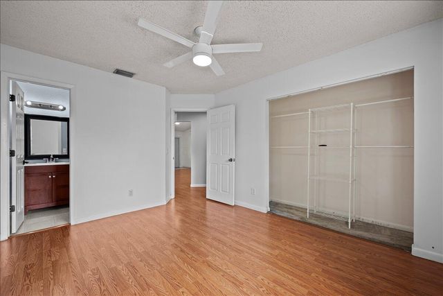 5962 SE Wilsie Drive, Stuart, FL 34997