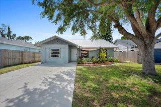 5962 SE Wilsie Drive, Stuart, FL 34997