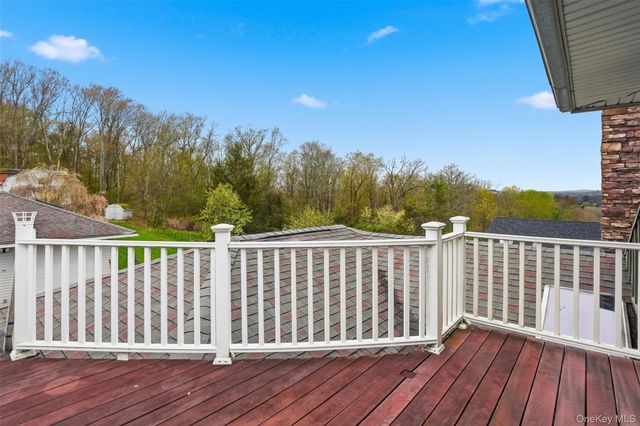 79 Hornbeck Road, Poughkeepsie, NY 12603