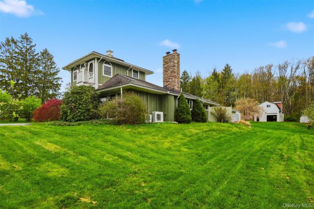 79 Hornbeck Road, Poughkeepsie, NY 12603