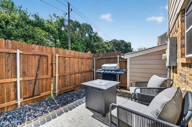 177 Merlin Way, Euless, TX 76039