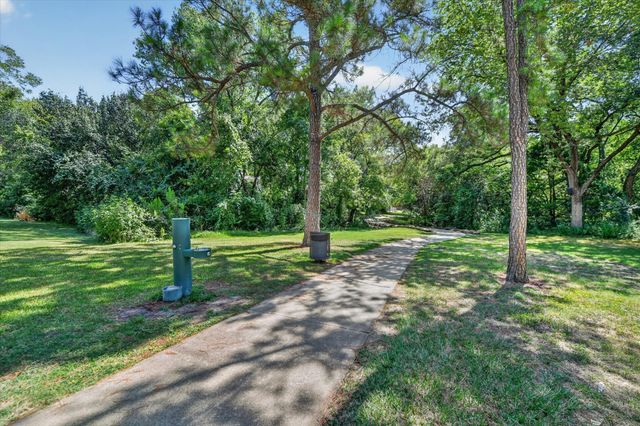177 Merlin Way, Euless, TX 76039