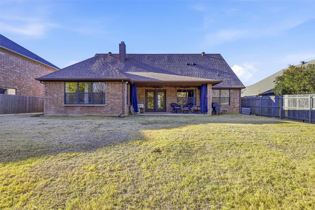 3121 Shoreline Drive, Burleson, TX 76028