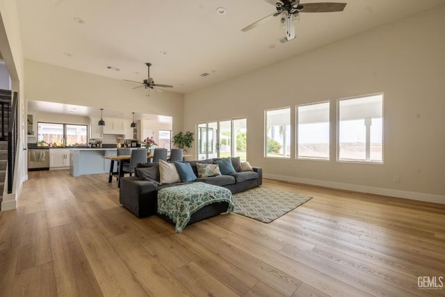 4808 Panorama Drive, Bakersfield, CA 93306