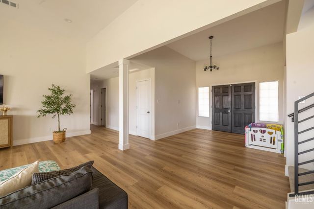 4808 Panorama Drive, Bakersfield, CA 93306