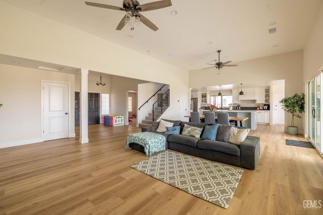 4808 Panorama Drive, Bakersfield, CA 93306