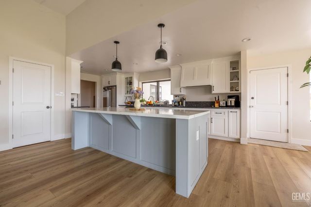 4808 Panorama Drive, Bakersfield, CA 93306