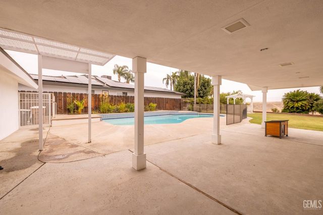 4808 Panorama Drive, Bakersfield, CA 93306