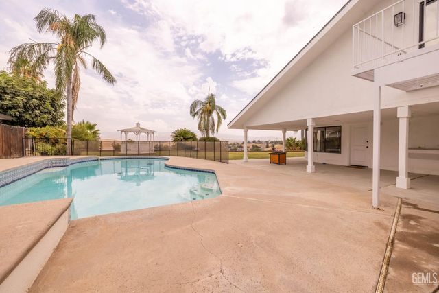 4808 Panorama Drive, Bakersfield, CA 93306