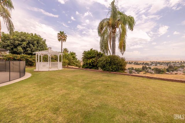 4808 Panorama Drive, Bakersfield, CA 93306