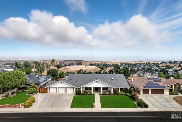 4808 Panorama Drive, Bakersfield, CA 93306