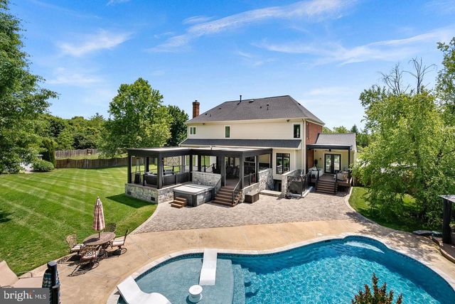 22043 WATER RUN CT, Ashburn, VA 20148