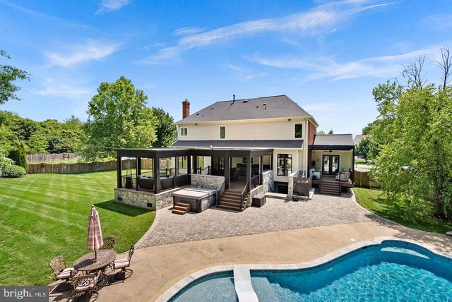 22043 WATER RUN CT, Ashburn, VA 20148
