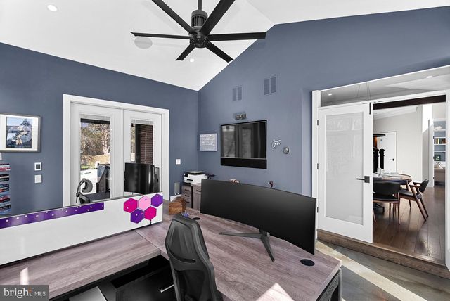 22043 WATER RUN CT, Ashburn, VA 20148