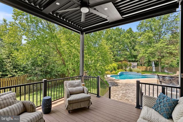 22043 WATER RUN CT, Ashburn, VA 20148