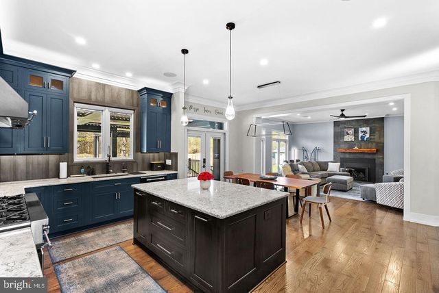 22043 WATER RUN CT, Ashburn, VA 20148