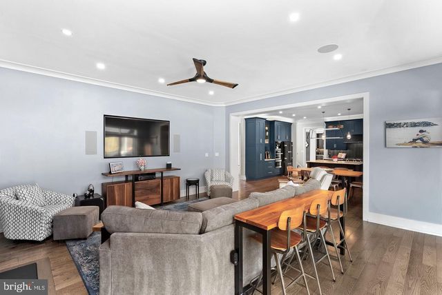 22043 WATER RUN CT, Ashburn, VA 20148