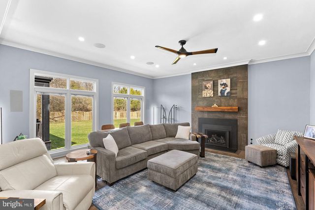 22043 WATER RUN CT, Ashburn, VA 20148