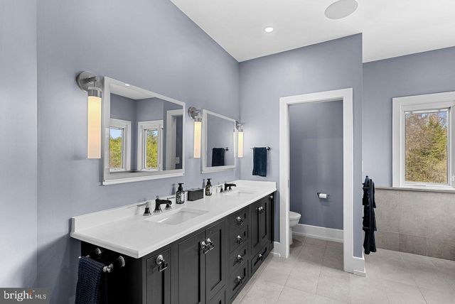 22043 WATER RUN CT, Ashburn, VA 20148