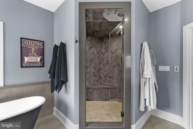 22043 WATER RUN CT, Ashburn, VA 20148