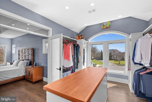 22043 WATER RUN CT, Ashburn, VA 20148