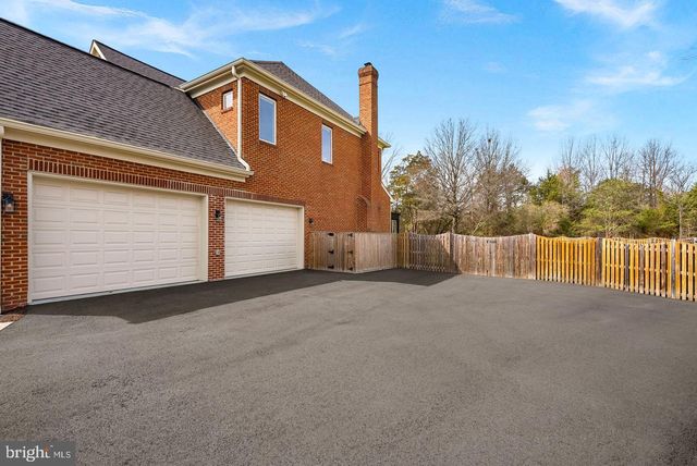 22043 WATER RUN CT, Ashburn, VA 20148