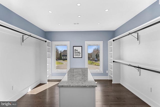 22043 WATER RUN CT, Ashburn, VA 20148