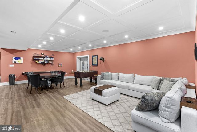 22043 WATER RUN CT, Ashburn, VA 20148