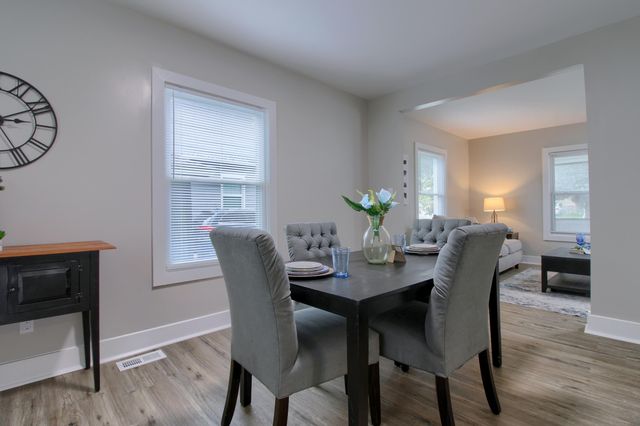 609 W Biddle Street, Jackson, MI 49203