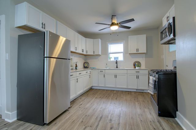 609 W Biddle Street, Jackson, MI 49203