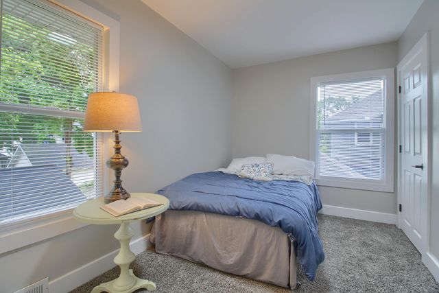 609 W Biddle Street, Jackson, MI 49203