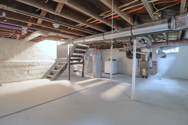 609 W Biddle Street, Jackson, MI 49203