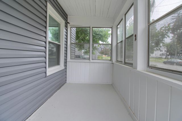 609 W Biddle Street, Jackson, MI 49203