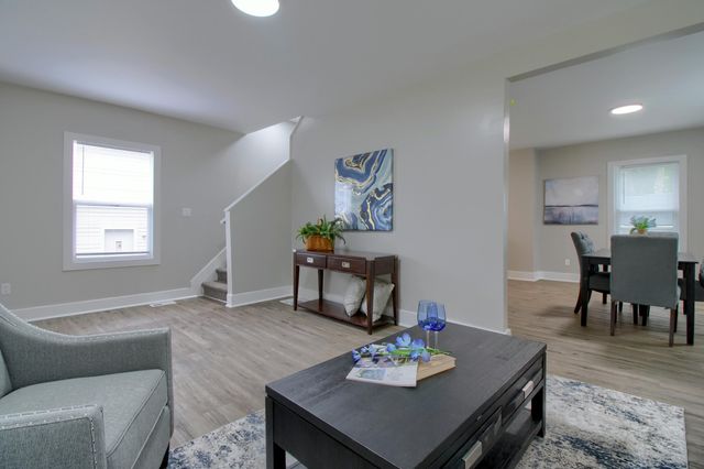 609 W Biddle Street, Jackson, MI 49203