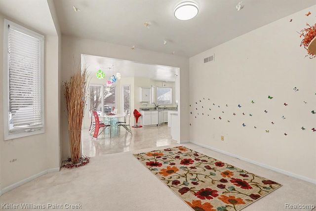 19573 Potomac Drive, Macomb, MI 48044