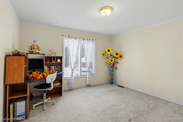 19573 Potomac Drive, Macomb, MI 48044