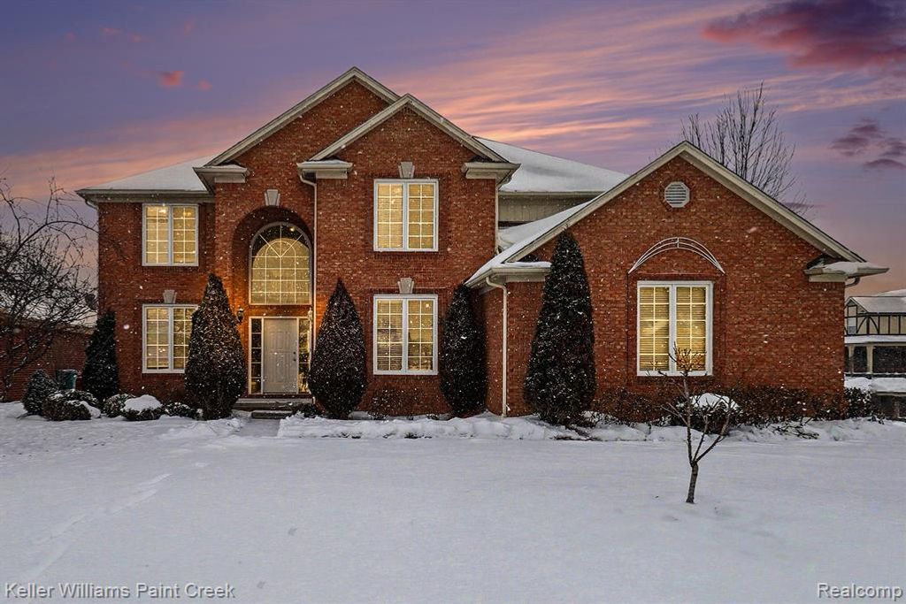 19573 Potomac Drive, Macomb, MI 48044